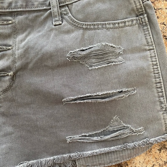Hollister Denim Shorts - Picture 5 of 5